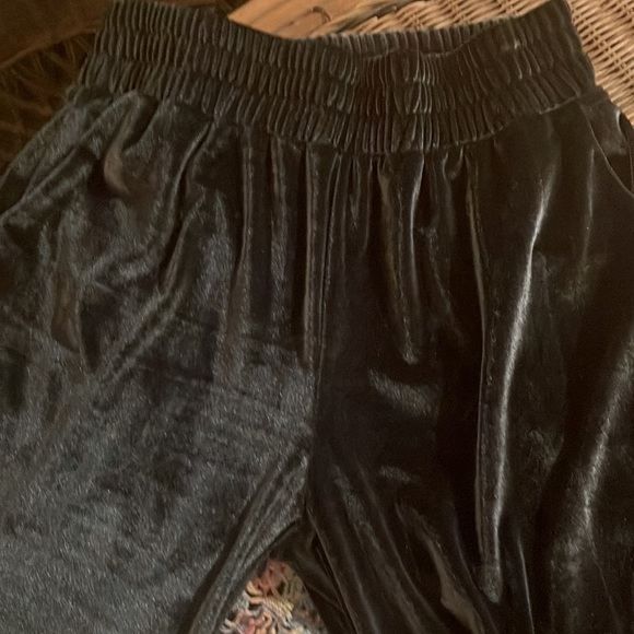 Cool Run Sweats. Color Grey. Size M. - Picture 14 of 16